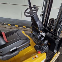 Yale ERP15VC 3-Rad Elektrostapler