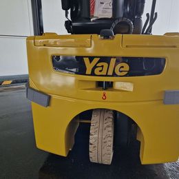 Yale ERP15VC. 3-Rad Elektrostapler