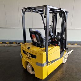 Yale ERP15VC. 4-Rad Elektrostapler