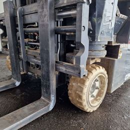 Combilift CBE3000 Vierwegestapler