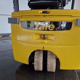 Yale ERP16VT. 3-Rad Elektrostapler