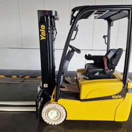 Yale ERP16VT. 3-Rad Elektrostapler