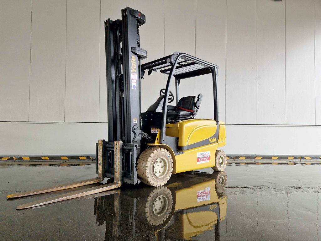 Frontstapler gebraucht: Yale 4-Rad Elektrostapler ERP35VL. Yale ERP35VL. 4-Rad Elektrostapler