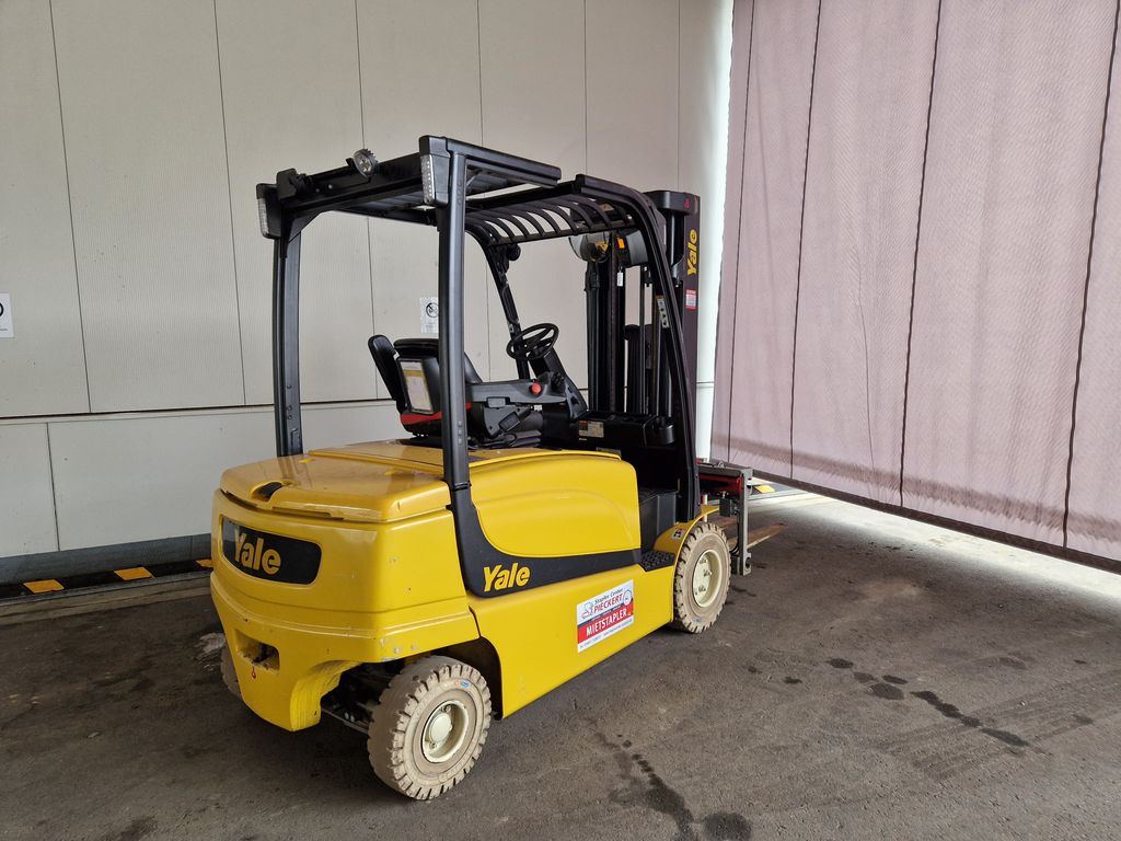 Frontstapler gebraucht: Yale 4-Rad Elektrostapler ERP35VL. Yale ERP35VL. 4-Rad Elektrostapler