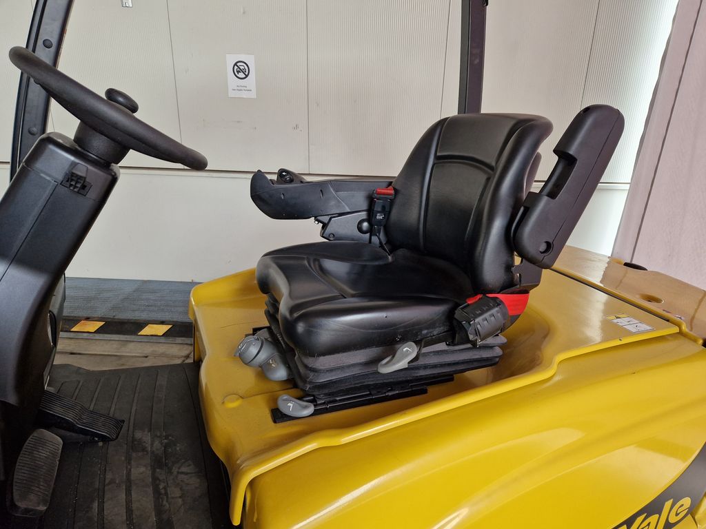 Frontstapler gebraucht: Yale 4-Rad Elektrostapler ERP35VL. Yale ERP35VL. 4-Rad Elektrostapler