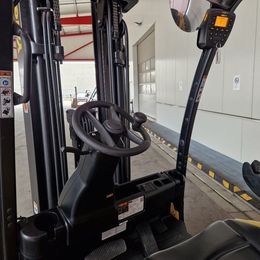 Frontstapler gebraucht: Yale 4-Rad Elektrostapler ERP35VL. Yale ERP35VL. 4-Rad Elektrostapler