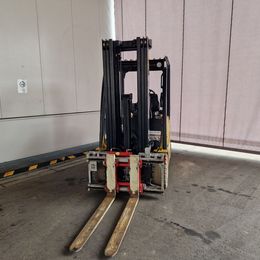 Frontstapler gebraucht: Yale 4-Rad Elektrostapler ERP35VL. Yale ERP35VL. 4-Rad Elektrostapler