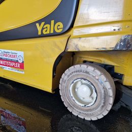 Frontstapler gebraucht: Yale 4-Rad Elektrostapler ERP35VL Yale ERP35VL 4-Rad Elektrostapler