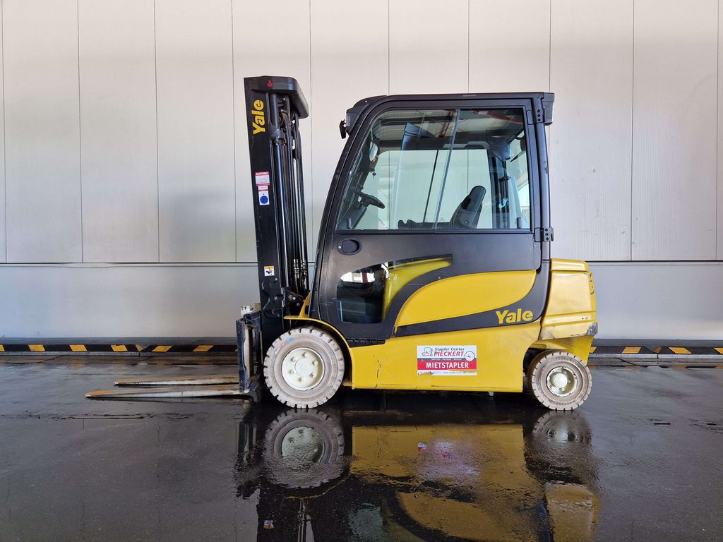 Frontstapler gebraucht: Yale 4-Rad Elektrostapler ERP35VL Yale ERP35VL 4-Rad Elektrostapler