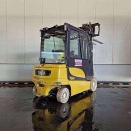 Frontstapler gebraucht: Yale 4-Rad Elektrostapler ERP35VL Yale ERP35VL 4-Rad Elektrostapler