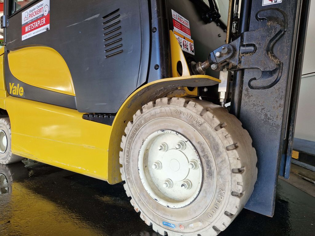 Frontstapler gebraucht: Yale 4-Rad Elektrostapler ERP35VL Yale ERP35VL 4-Rad Elektrostapler