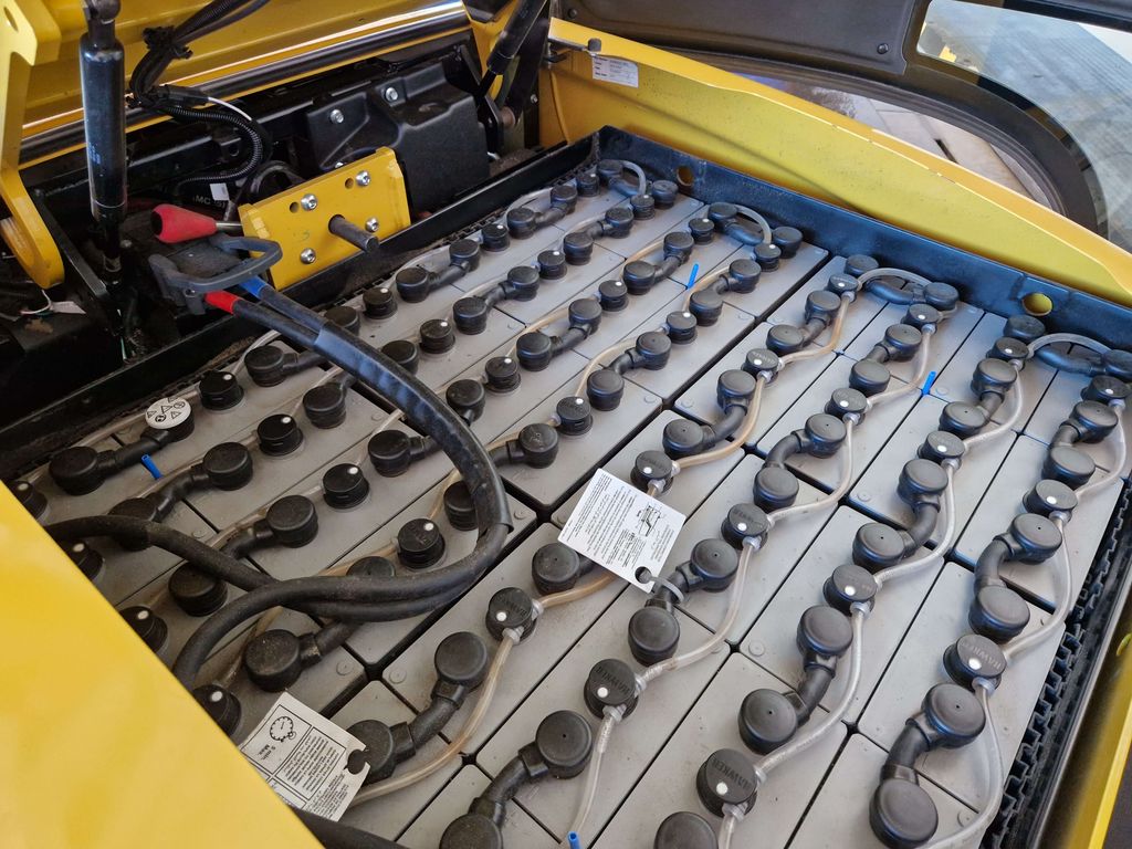 Frontstapler gebraucht: Yale 4-Rad Elektrostapler ERP35VL Yale ERP35VL 4-Rad Elektrostapler