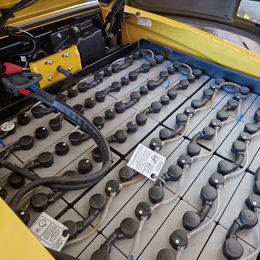 Frontstapler gebraucht: Yale 4-Rad Elektrostapler ERP35VL Yale ERP35VL 4-Rad Elektrostapler