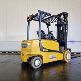 Yale ERP35VL 4-Rad Elektrostapler