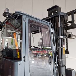 Kalmar ECG80-9 4-Rad Elektrostapler