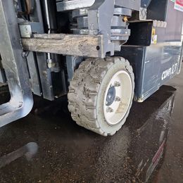 Combilift CBE3000 Vierwegestapler