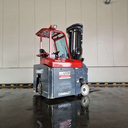 Combilift CBE3000 Vierwegestapler