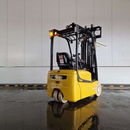 Yale ERP16VT 3-Rad Elektrostapler