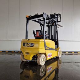 Yale ERP35VL 4-Rad Elektrostapler