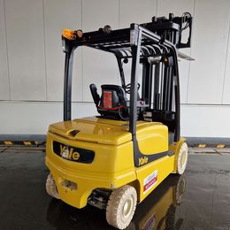 Yale ERP35VL 4-Rad Elektrostapler