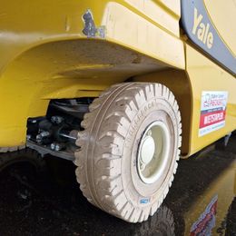 Yale ERP35VL 4-Rad Elektrostapler