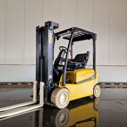 Yale ERP20VF 4-Rad Elektrostapler