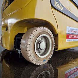 Yale ERP20VF 4-Rad Elektrostapler