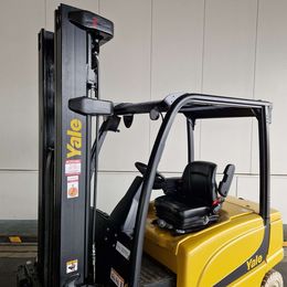 Yale ERP35VL. 4-Rad Elektrostapler