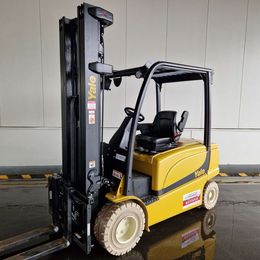 Yale ERP35VL. 4-Rad Elektrostapler