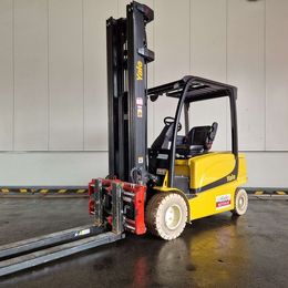 Frontstapler gebraucht: Yale 4-Rad Elektrostapler ERP35VL Yale ERP35VL 4-Rad Elektrostapler