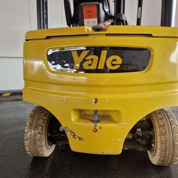 Frontstapler gebraucht: Yale 4-Rad Elektrostapler ERP35VL Yale ERP35VL 4-Rad Elektrostapler