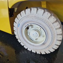 Yale ERP50VM 4-Rad Elektrostapler