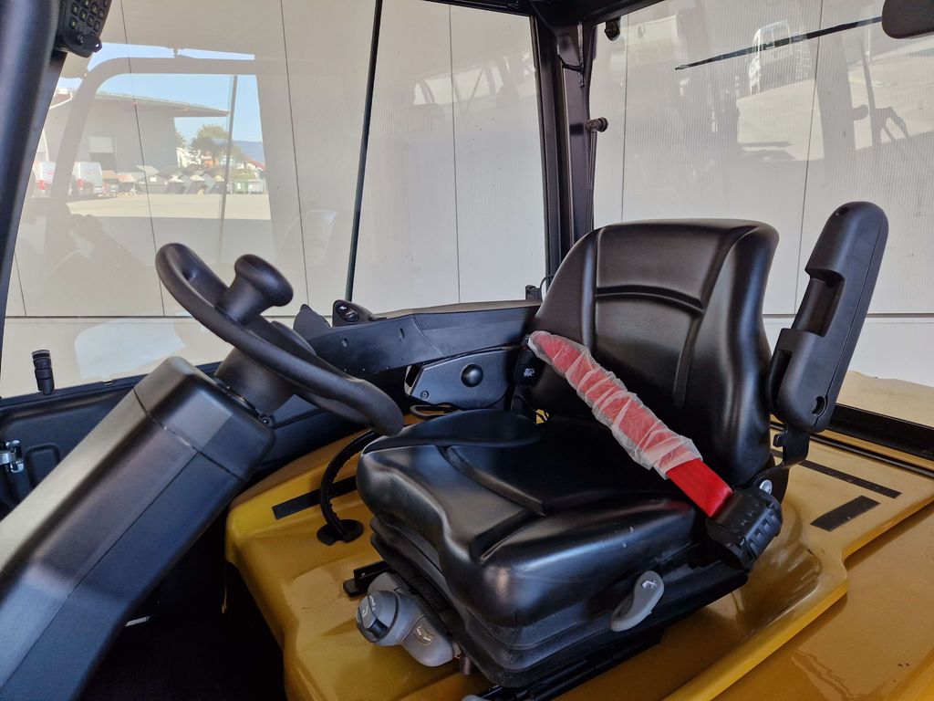 Frontstapler gebraucht: Yale 4-Rad Elektrostapler ERP50VM. Yale ERP50VM. 4-Rad Elektrostapler