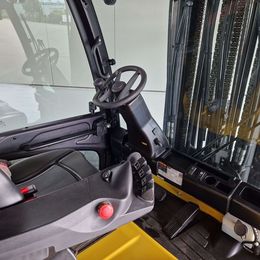 Yale ERP55VM6 4-Rad Elektrostapler