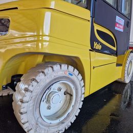 Yale ERP55VM6 4-Rad Elektrostapler