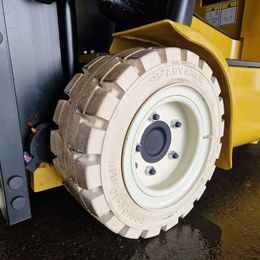 Yale ERP20UXTL. 3-Rad Elektrostapler