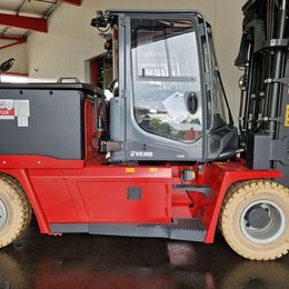 Kalmar ECG90-6L. 4-Rad Elektrostapler