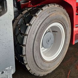 Kalmar DCG120-6 Dieselstapler