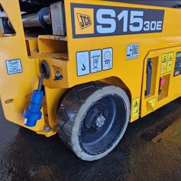 JCB S1530E Scherenarbeitsbühne