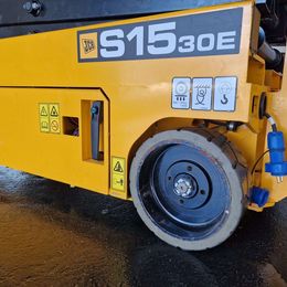 JCB S1530E Scherenarbeitsbühne