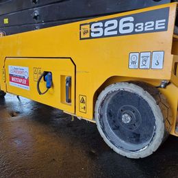 JCB S2632E Scherenarbeitsbühne
