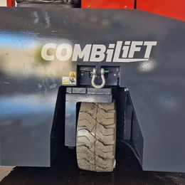 Combilift C4000 Vierwegestapler