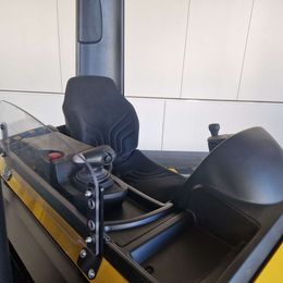 Yale MR16 Schubmaststapler