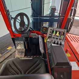 Combilift CBE3000 Vierwegestapler