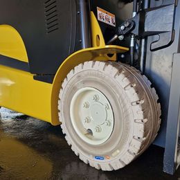 Yale ERP3.5N 4-Rad Elektrostapler