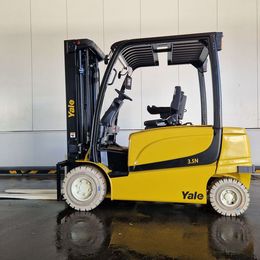 Yale ERP3.5N 4-Rad Elektrostapler