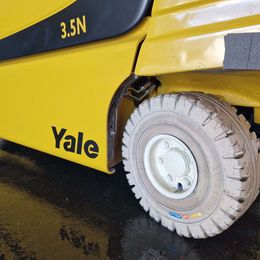 Yale ERP3.5N 4-Rad Elektrostapler