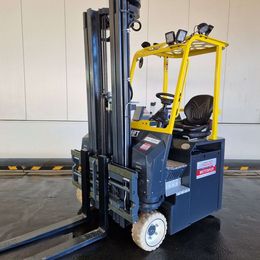 Vierwegestapler gebraucht: Combilift Vierwegestapler CBE3000 Combilift CBE3000 Vierwegestapler