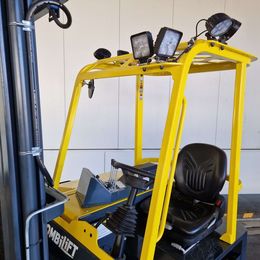 Vierwegestapler gebraucht: Combilift Vierwegestapler CBE3000 Combilift CBE3000 Vierwegestapler