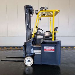 Vierwegestapler gebraucht: Combilift Vierwegestapler CBE3000 Combilift CBE3000 Vierwegestapler